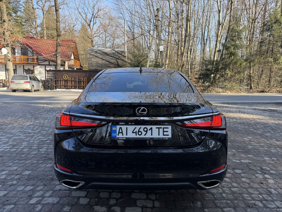Lexus es 350, офіційна, сервісна історія, багато додаткових вкладень
