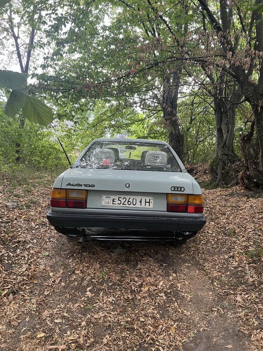 Audi 100 c3 2,2 бензин