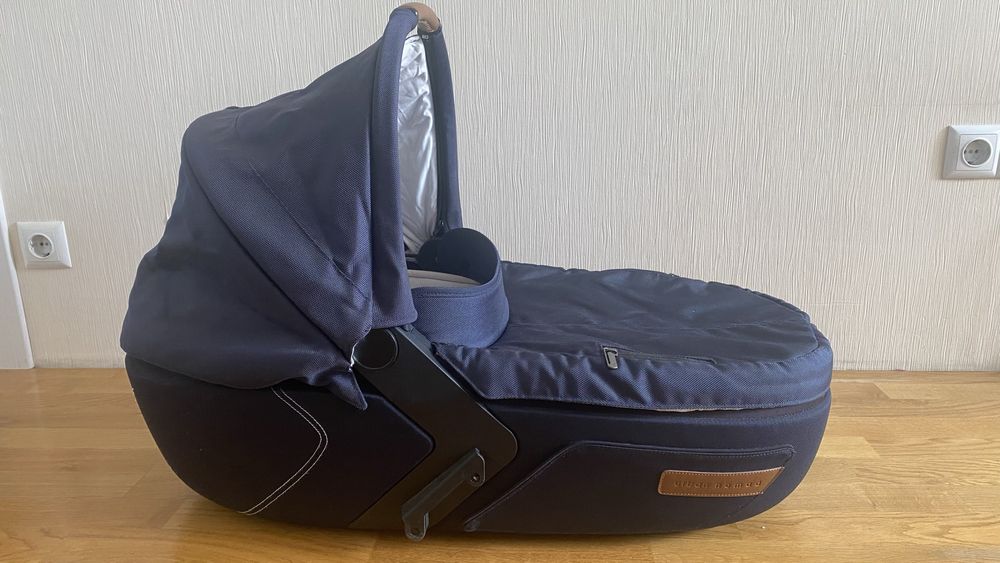 Продаються комплектуючі для коляски Mutsy iGO!