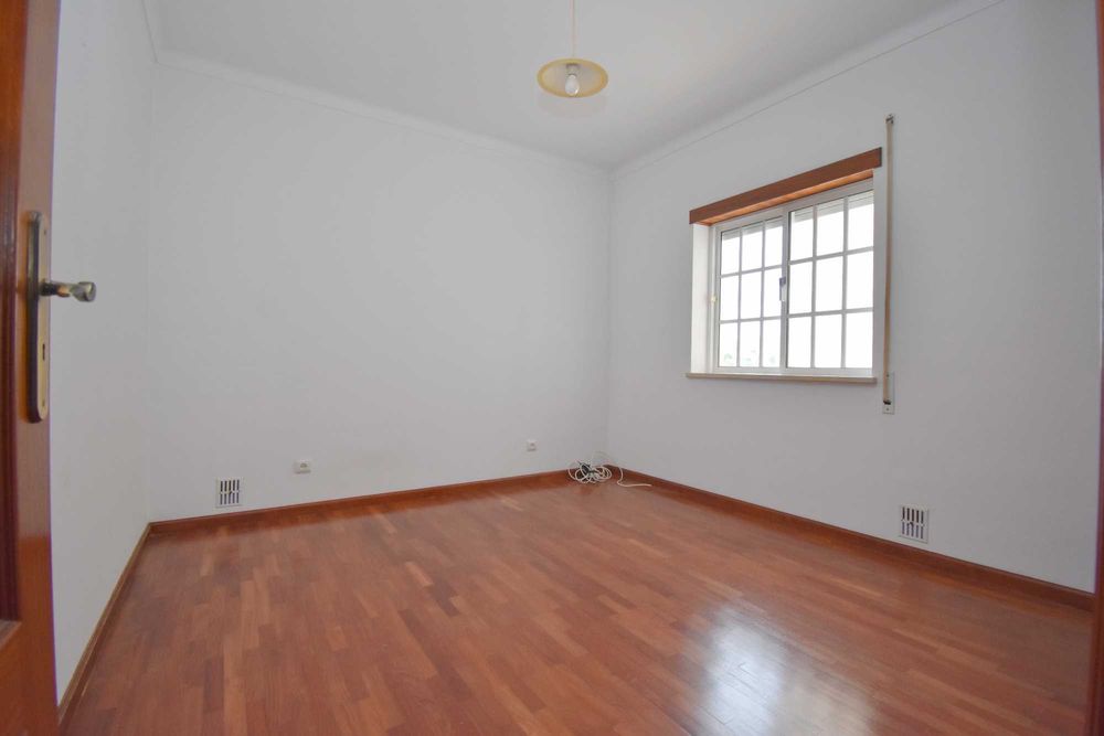 Apartamento T3 para arrendamento em Lousã