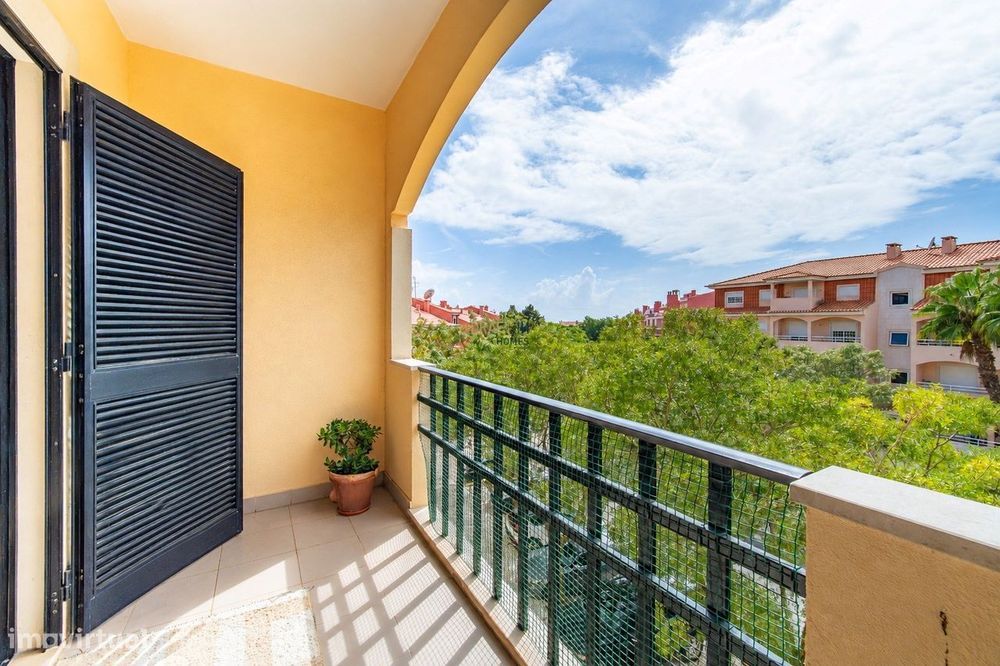 Apartamento T2 com Garagem | Costa da Guia, Cascais