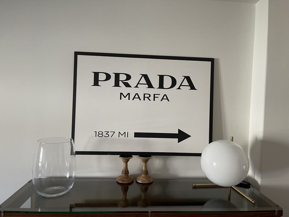 Quadro da Prada preto e branco