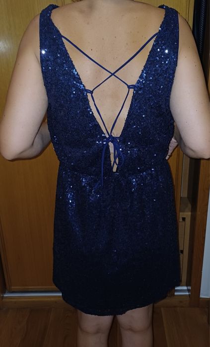 Vestido de lantejoulas como novo