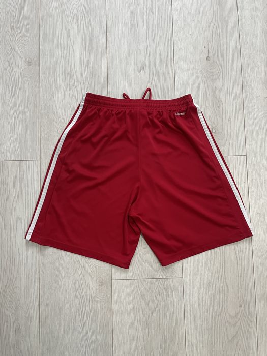 Шорти «Adidas» розмір М