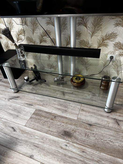 Тумбу стеклянную крепление под телевизор