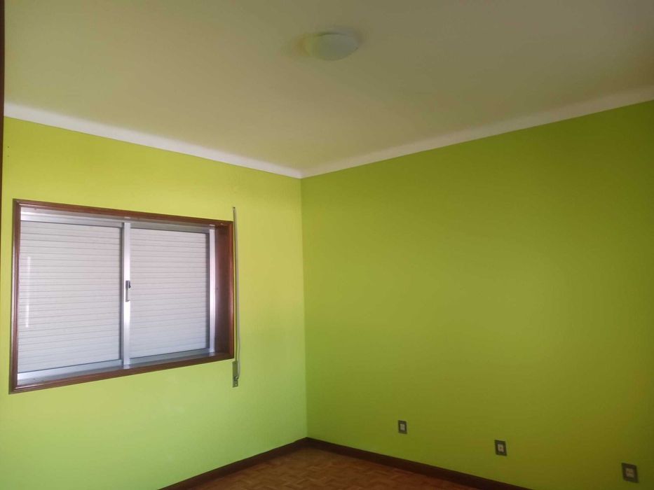 Moradia T5 Isolada, Bem localizada Bustos - Oliveira do Bairro