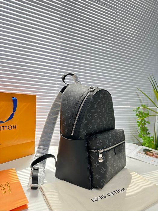 Рюкзак Louis Vuitton Discovery Eclipse мужской унисекс женский черный
