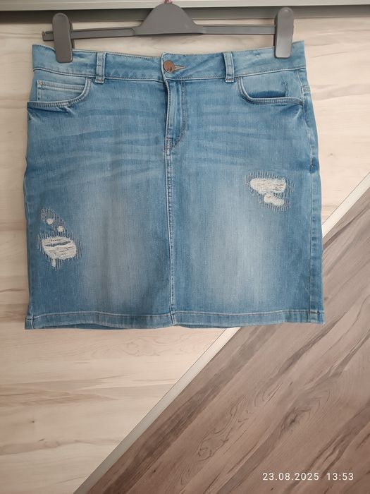 Krótka spódnica jeansowa 42