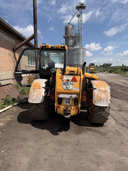 Навантажувач JCB 540-70