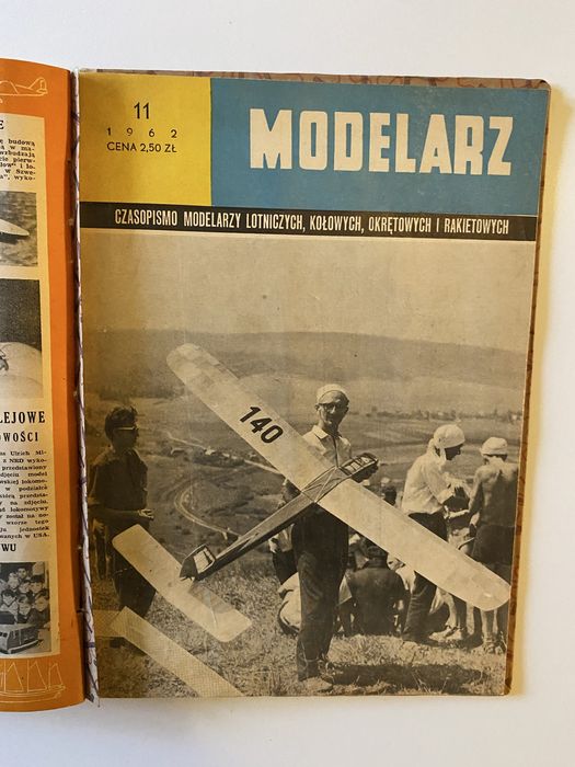 "Modelarz"- miesiecznik 14 numerow.