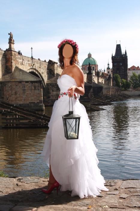 Suknia ślubna biała z haftowanymi dodatkami rozm. 38 40