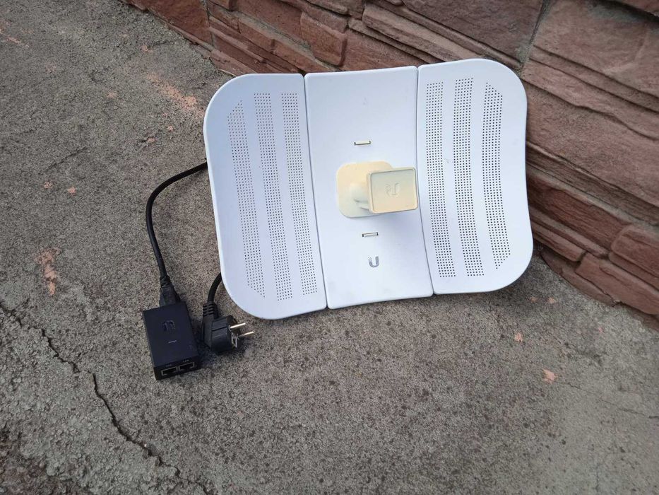 LiteBeam M5 23db + POE Блок живлення Ubiquiti частота 5 Ггц.