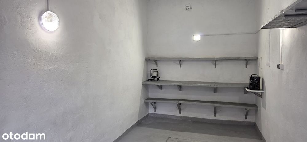Garaż do wynajęcia duży z kanałem i prądem po remoncie 18m2.