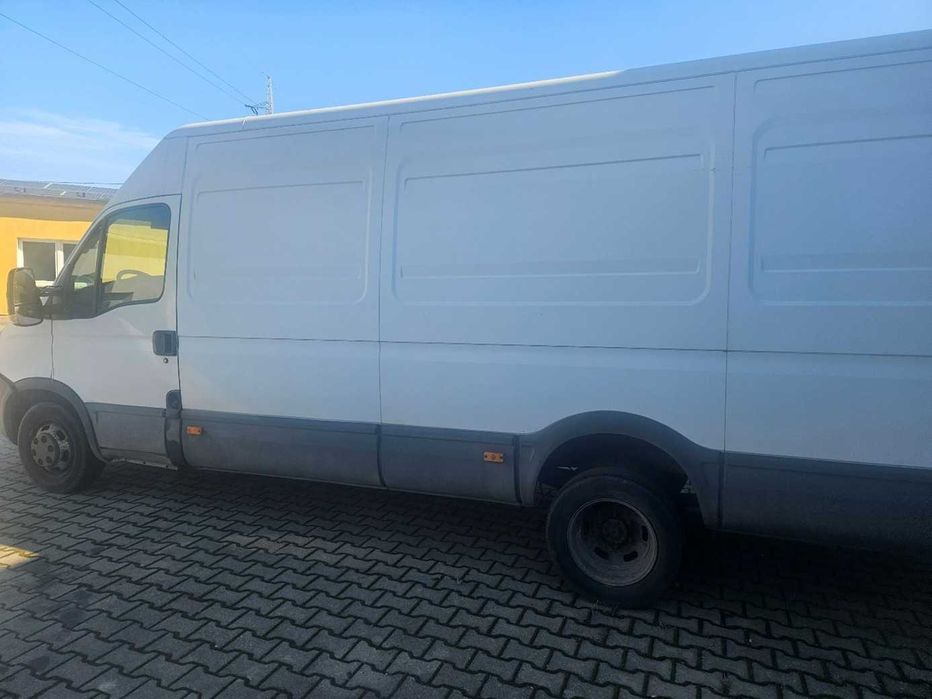 IVECO DAILY 35c15 V  samochód ciężarowy van Rok prod 2011