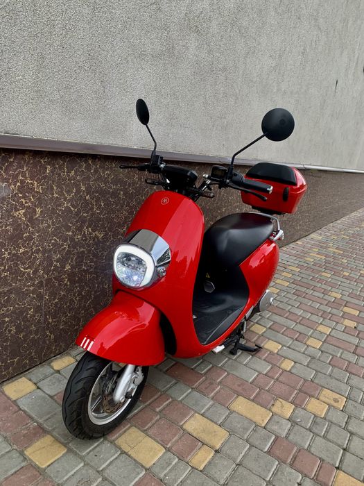 Аренда прокат электроскутеров посуточно почасово электробайки