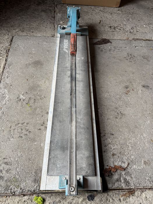 Maszyna do cięcia płytek DEDRA