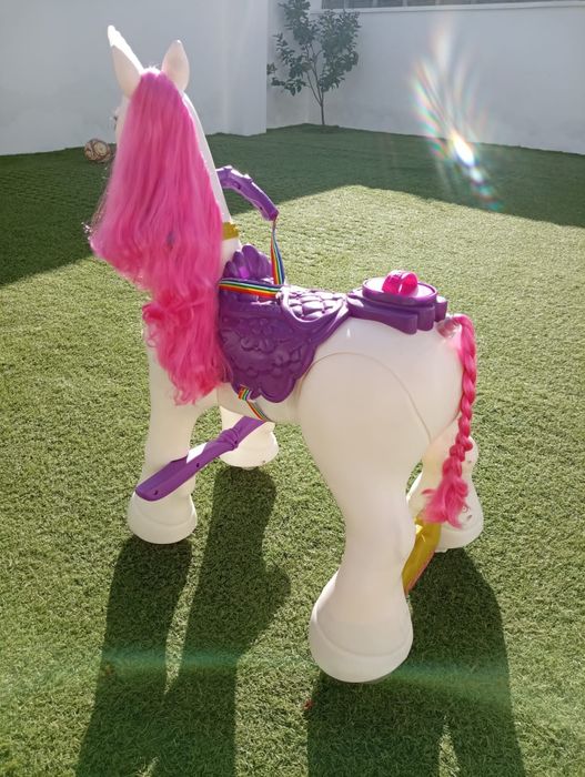 Cavalo Unicórnio Feber