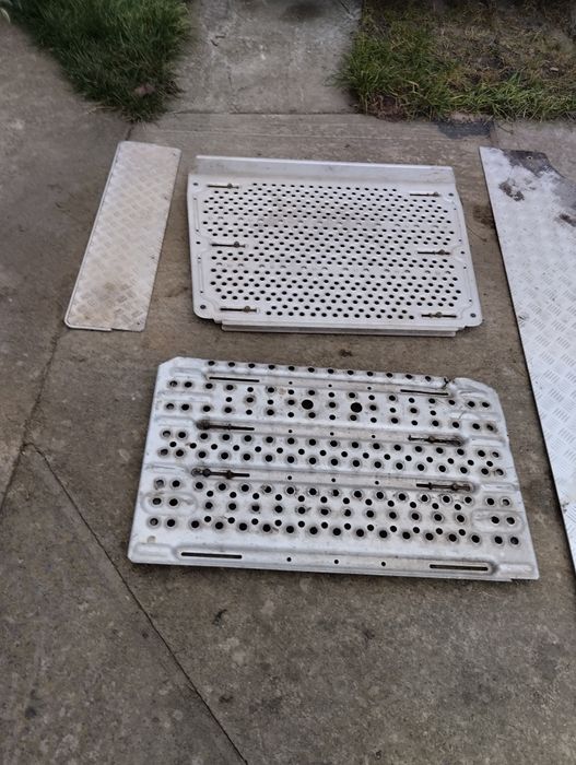 Алюмінієва площадка Сканії та Даф