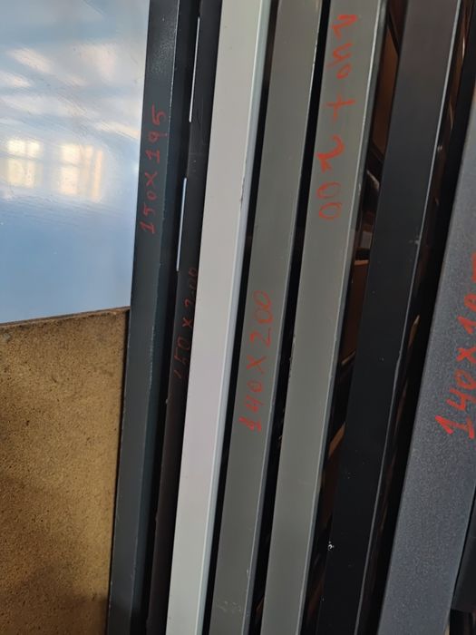 Estrados com ou sem patas