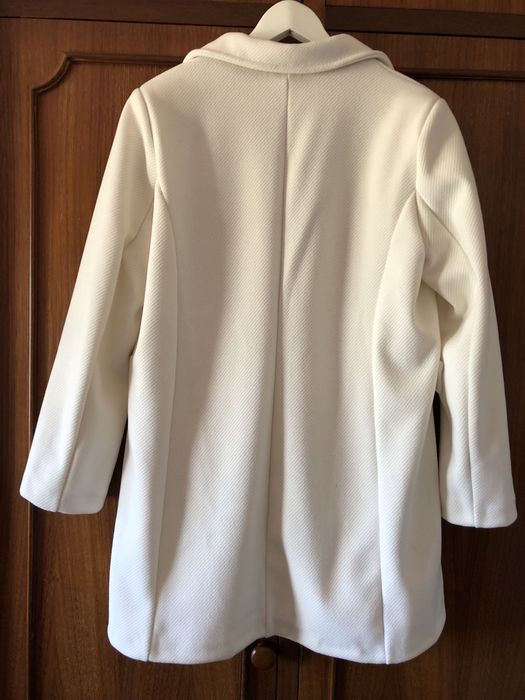 Casaco branco com pelo