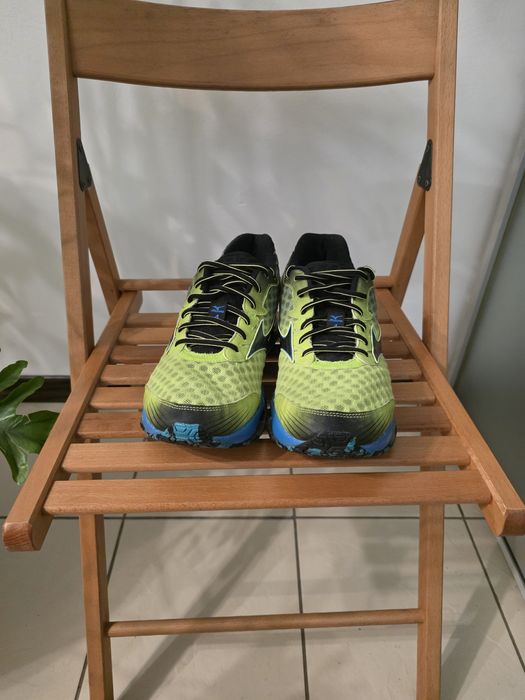 Кросівки бігові Mizuno Wave Prophecy 4  розмір 44 стан ідеальний