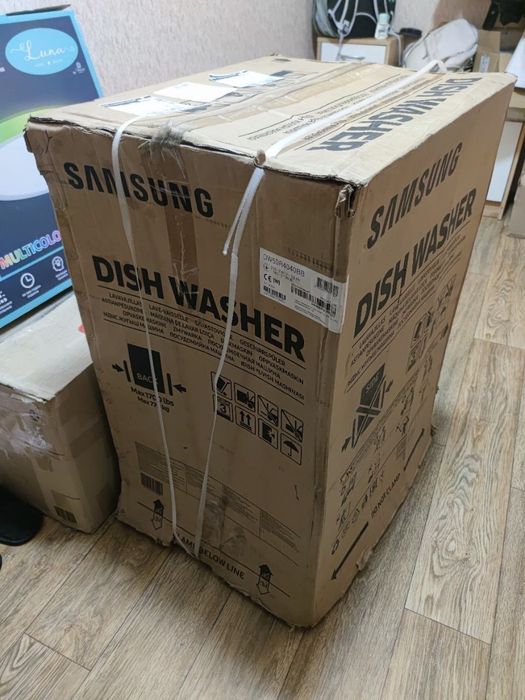 Встраиваемая посудомоечная машина Samsung DW50R4040BB/WT