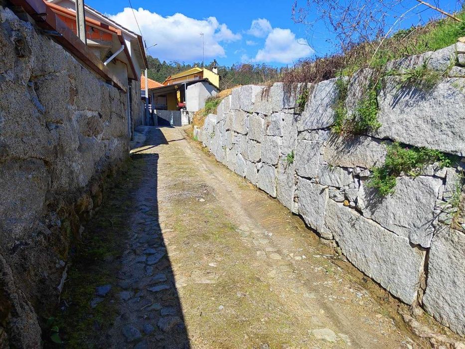 Venda de terreno c/ projeto incluído