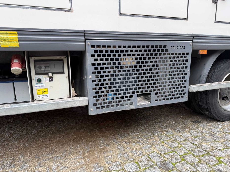 Camião Toyota dyna 7.5T 2014