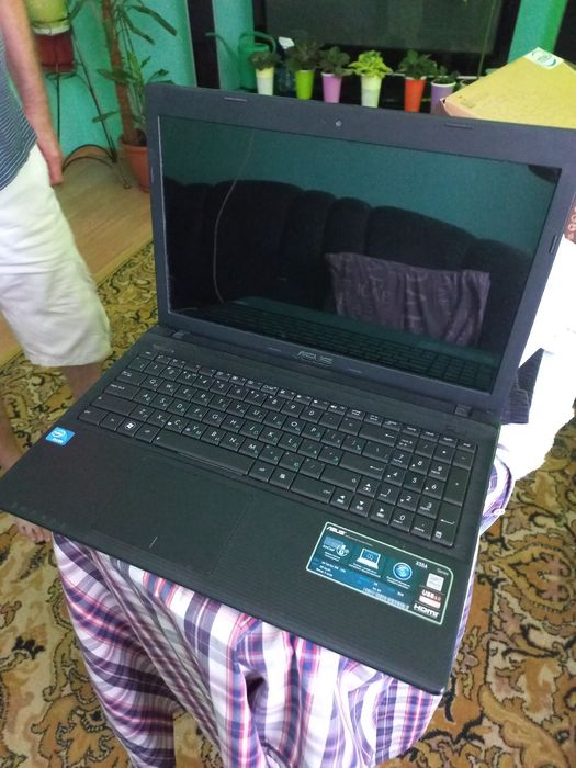 Продам ноутук ASUS X55A