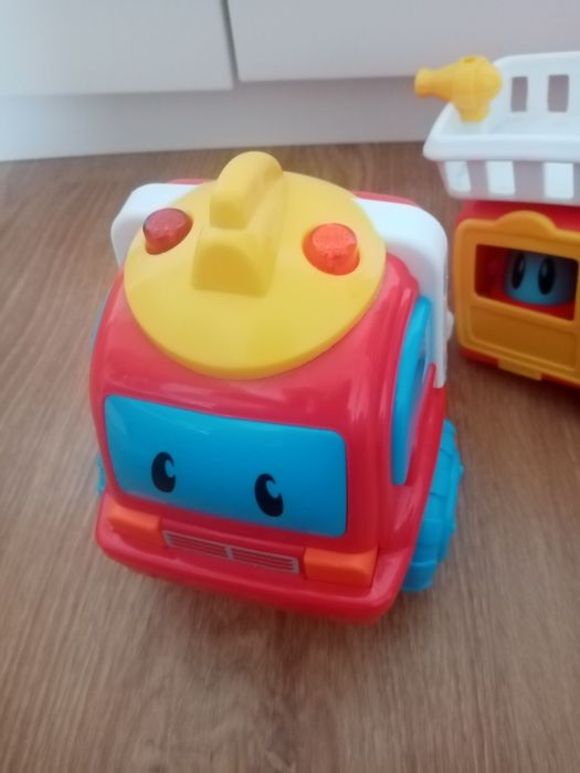 Camião dos bombeiros com sirene