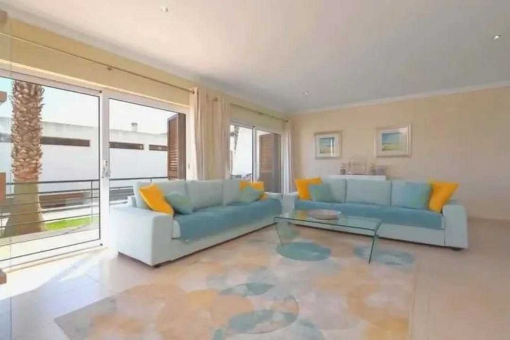 Modern 3-Bedroom Villa with Pool & Lagoon Views | Foz do Arelho | 10min walk from from the Beach