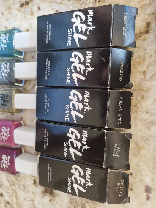 Avon lakiery  do paznokci Mark gel shine nie ma w katalogu
