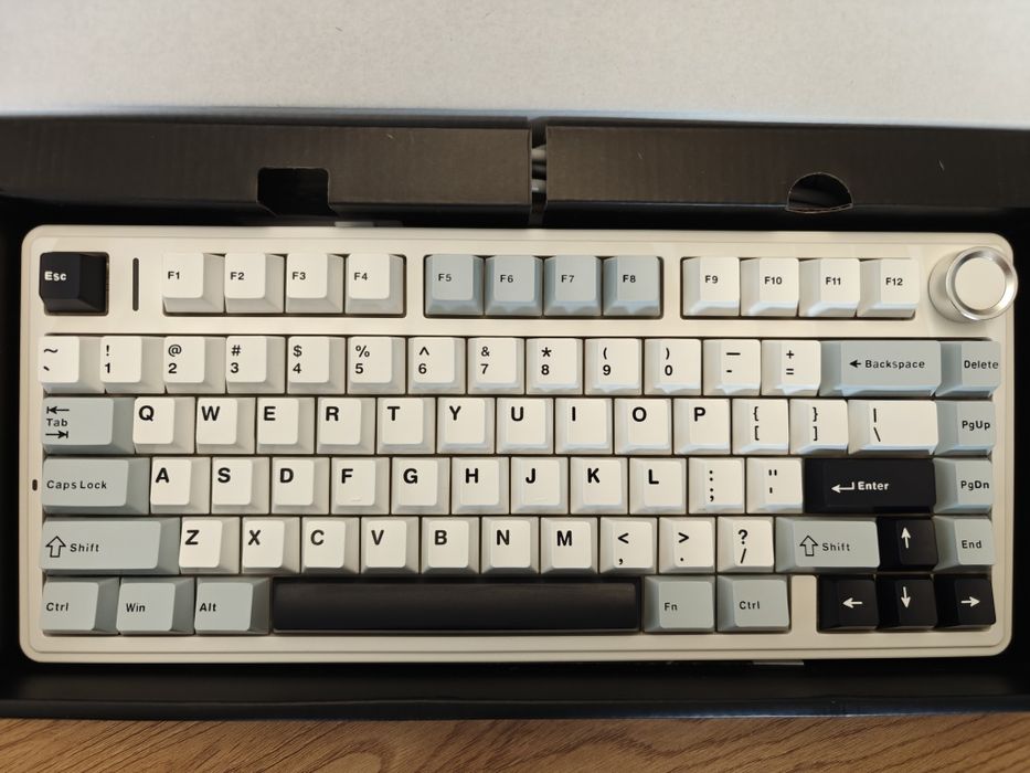 Klawiatura mechaniczna AULA F75 – Glacier Blue (NOWA)