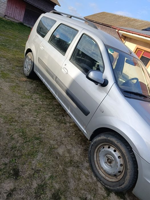 Продається автомобіль dacia logan