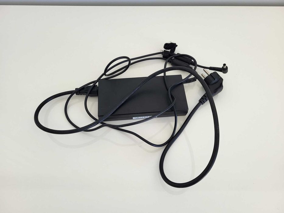 Portátil MSI i7 RAM 8GB SSD 1TB NVIDIA GeForce GTX 1050Ti/4GB