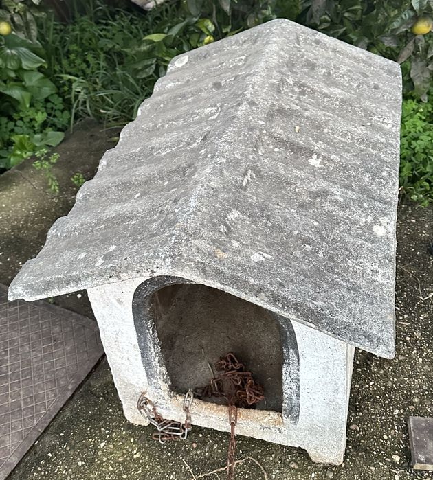 Casota de cimento para cães