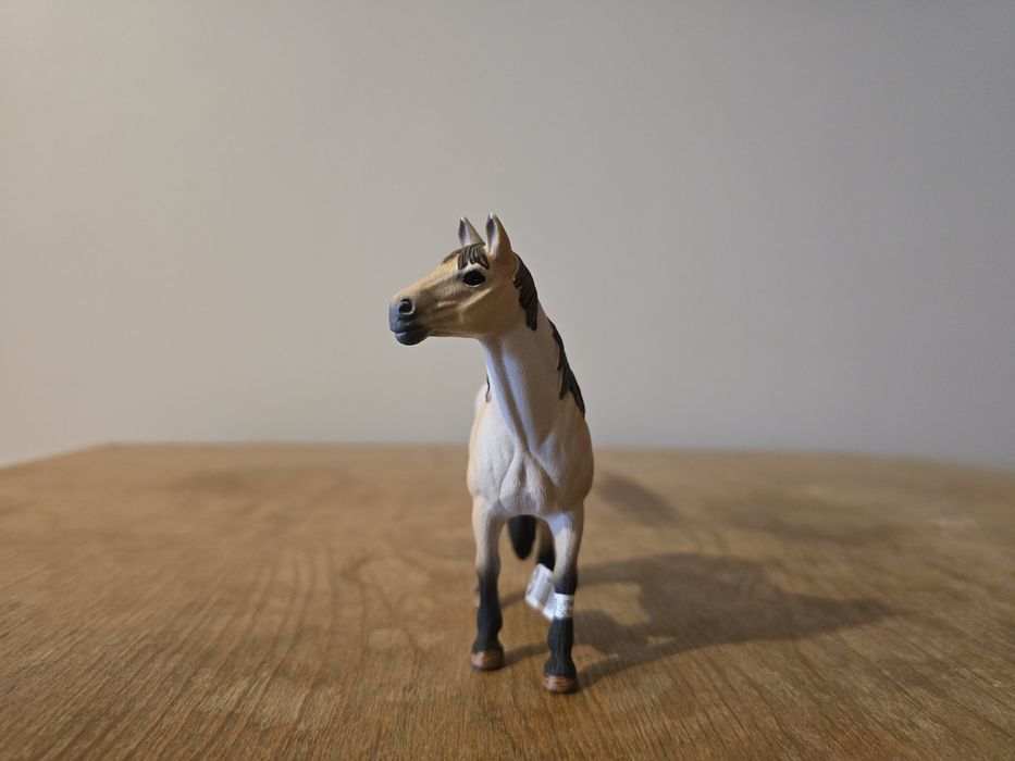 Schleich koń mustang klacz figurka model z 2015 r.