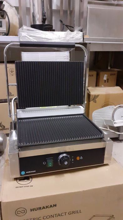 Гриль контактний прижимний Hurakan HKN-PE34R