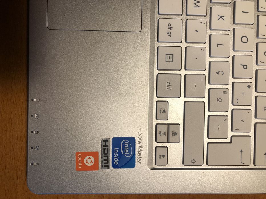 Asus X201E usado