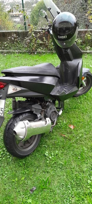 Scooter 125 em bom estado