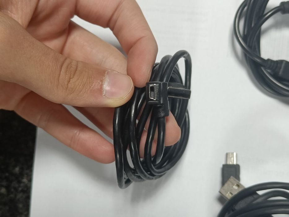 3 cabos USB para mini USB