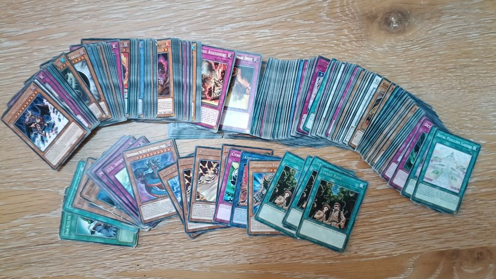 Cartas Oficiais Yu-Gi-OH (1996 e 2020)