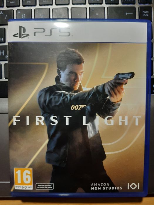 007 first light PS5 бу