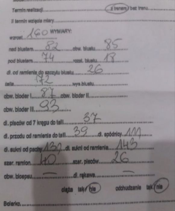 Sukienka Ślubna z Trenem