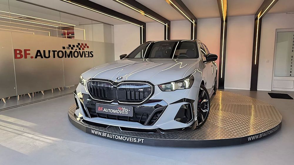 BMW i5 eDrive40 Pack Desportivo M Pro