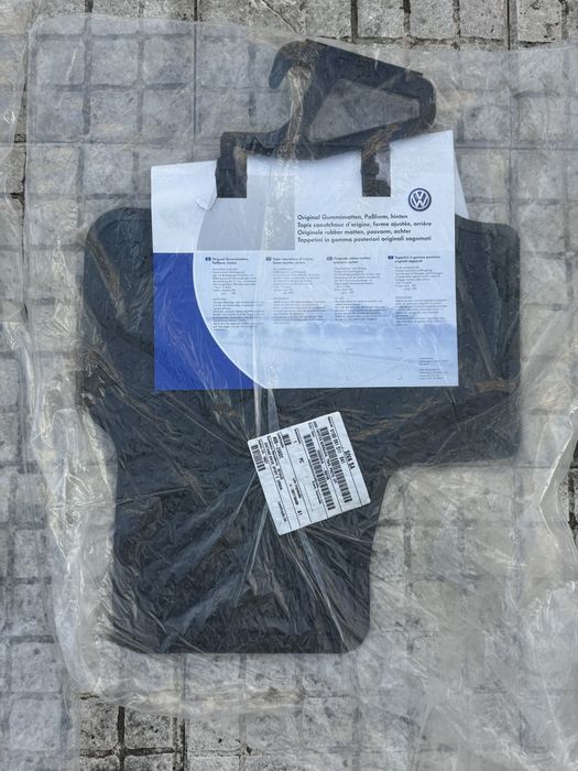 Jogo de tapetes frente e trás do VW UP