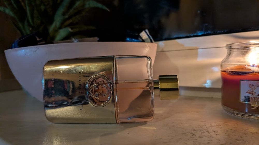 Gucci Guilty EDT 90 ml ubytek