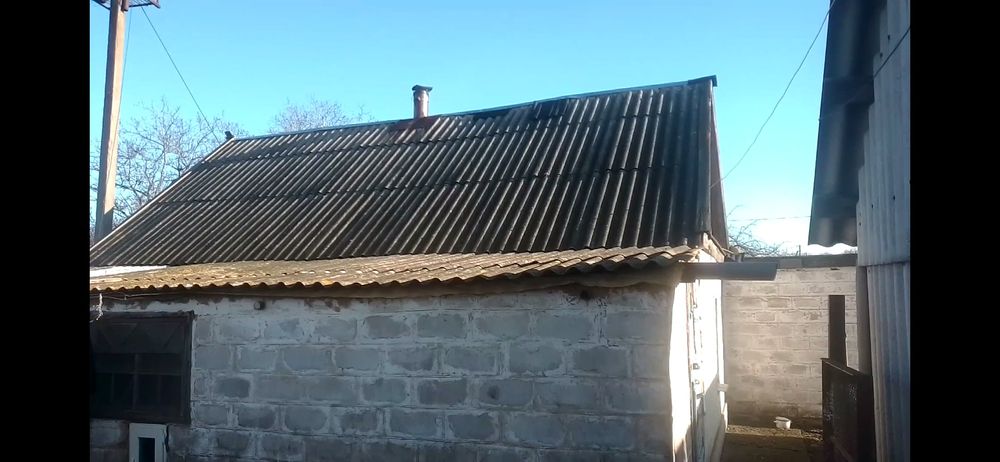 Продам будинок .