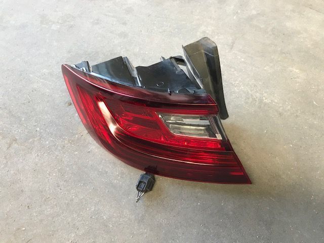 Farolim tras esquerdo renault megame IV