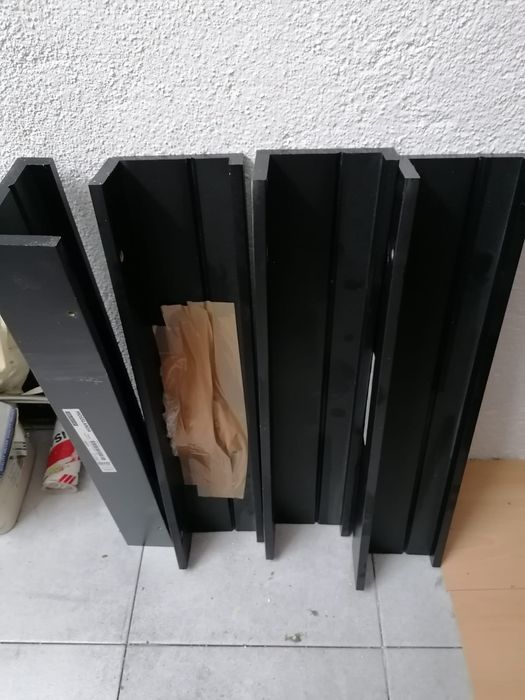 Mesa de TV e conjunto de prateleiras